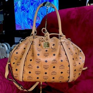 💯 Authentic MCM Visetos Drawstring bag (Large)